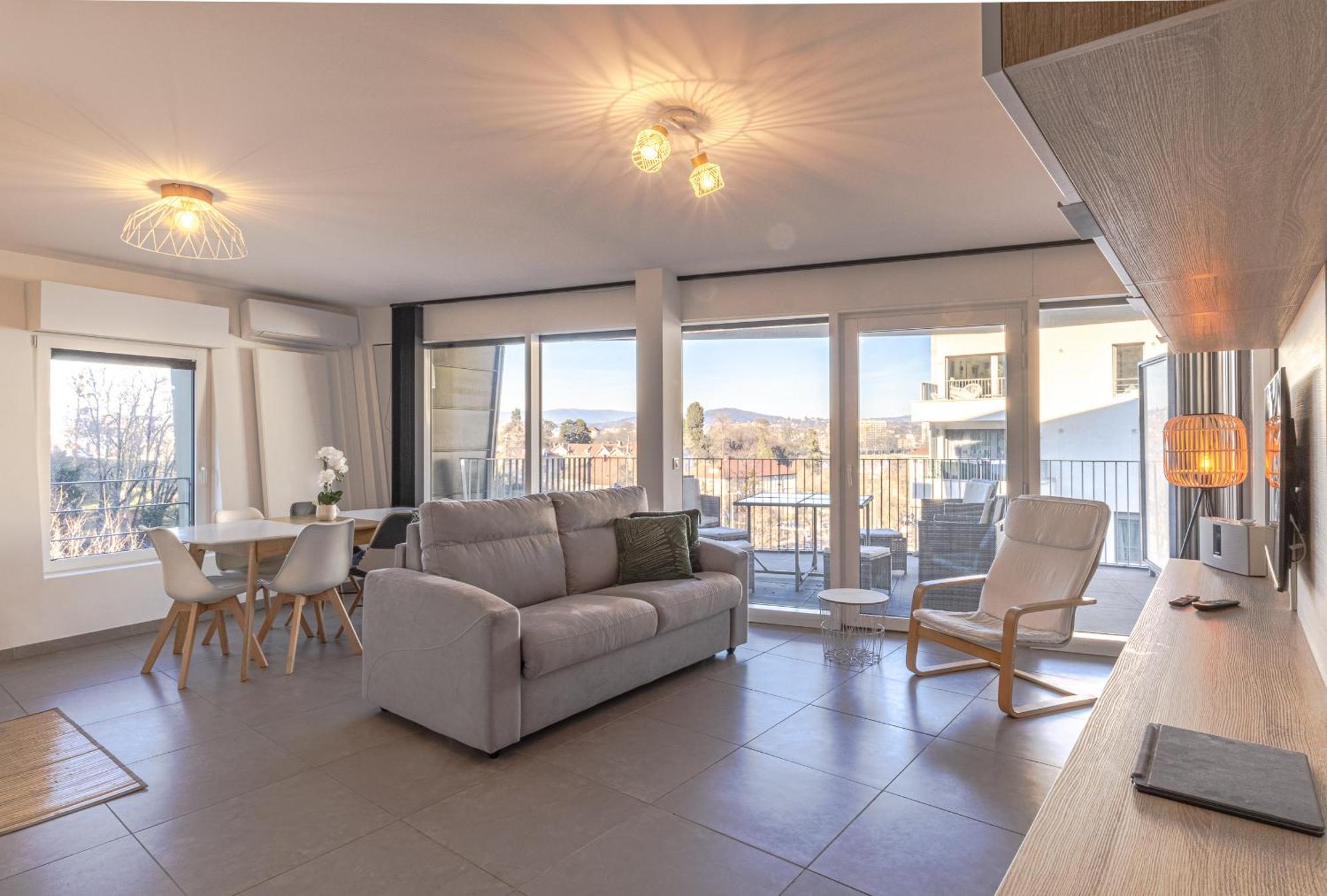 La Plume Vue Lac 3 Etoiles - Garage Prive, Secteur Recherche, Moderne & Tout Equipe, 6 Personnes Аннесі Екстер'єр фото