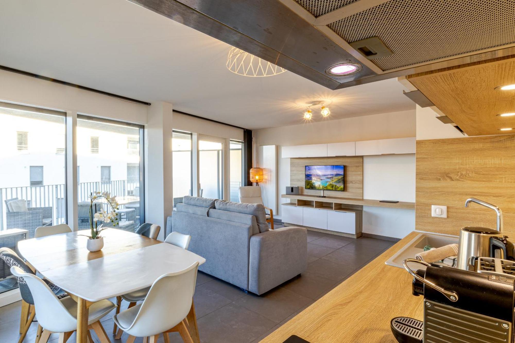 La Plume Vue Lac 3 Etoiles - Garage Prive, Secteur Recherche, Moderne & Tout Equipe, 6 Personnes Аннесі Екстер'єр фото